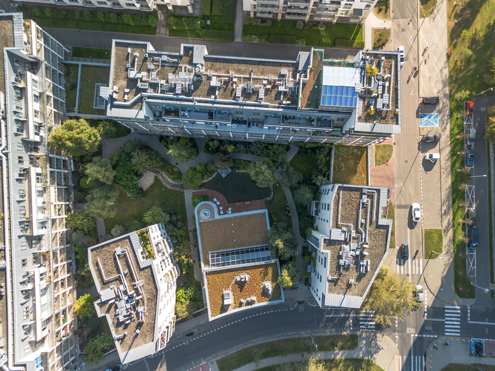 zdjęcia dronem w Warszawie, sesja zdjęciowa z powietrza